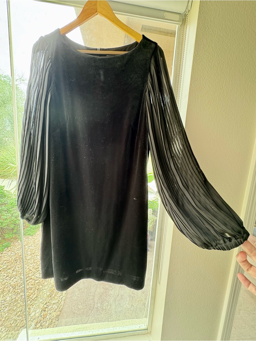 White House Black Market velour Long-Sleeve Pleated-Sleeve Shift Dress